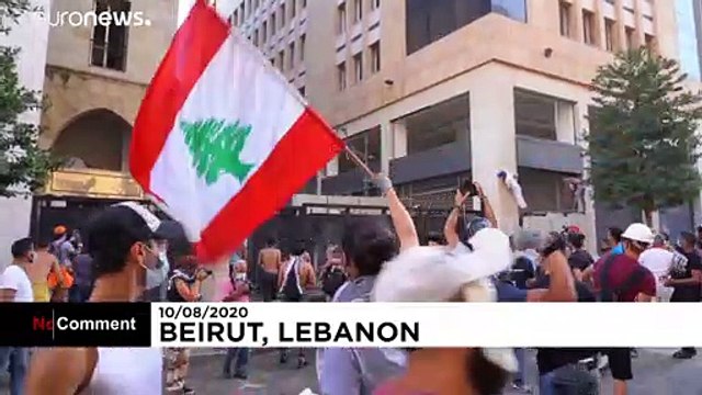 شاهد: تواصل الاحتجاجات في بيروت رغم استقالة الحكومة