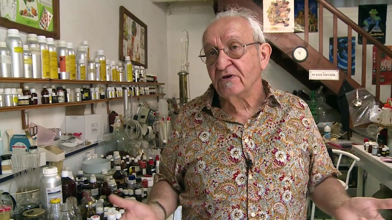 ¿Fabricar el olor de la Luna? La alocada apuesta de un "escultor de aromas" francés