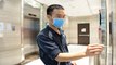 Thang máy bệnh viện - Nơi tiềm ẩn rủi ro dịch Covid-19 | VTC