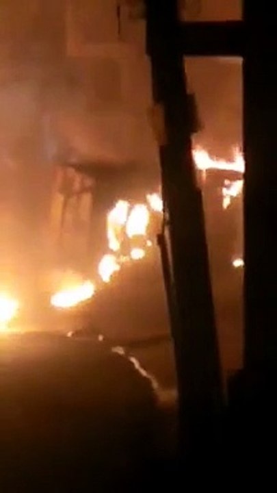 बेंगलुरु में आपत्तिजनक पोस्ट को लेकर भड़की हिंसा, 3 की मौत, 60 पुलिसकर्मी घायल, 110 लोग गिरफ्तार