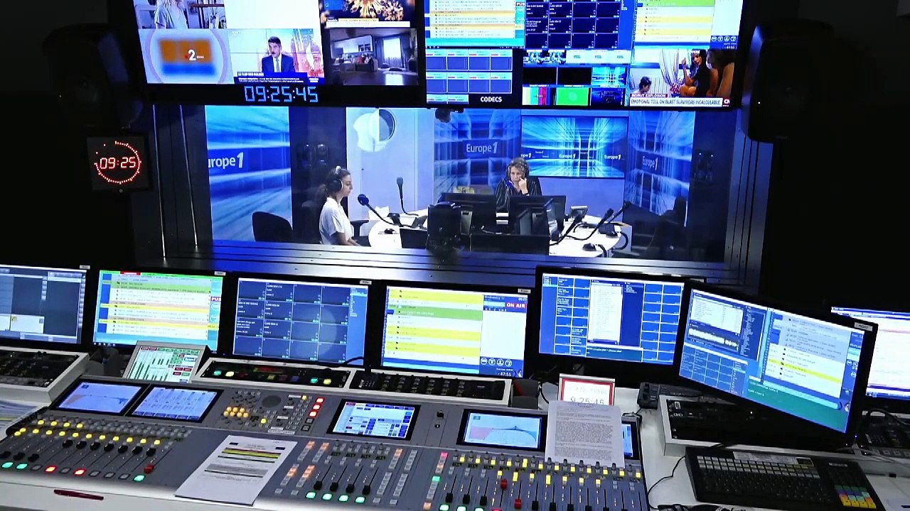 Précarité, manque de sens au quotidien, discrimination : le journalisme en voie de désertion ?