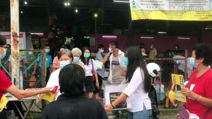 到巴刹声援林冠英  行动党募款筹获3150