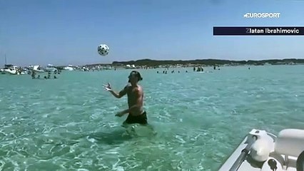 Zlatan Ibrahimovic trolle l’Angleterre avec un superbe retourné... à la plage