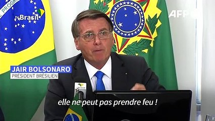 Brésil: les incendies en Amazonie sont un "mensonge" pour Bolsonaro