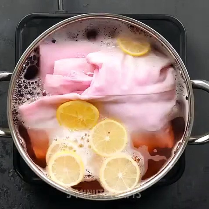 Clothes Shredding Designs || 20 Clothing Hacks And DIY Upgrades - 5 Minute Crafts.