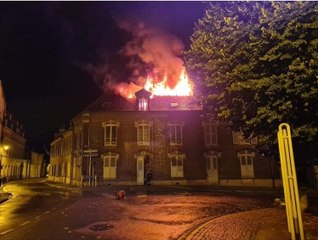 Frappé par la foudre, un immeuble prend feu à Nogent-sur-Seine