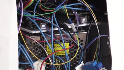 Ateş ölçüp dezenfektan sıkan, maske veren robot geliştirdiler - ORDU