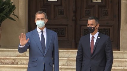 La audiencia del Rey y Sánchez en Marivent, marcada por la salida del Emérito