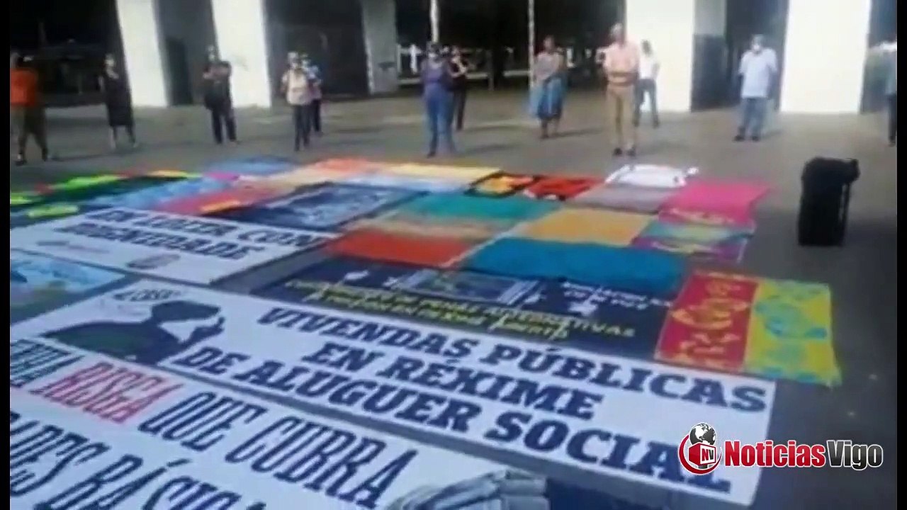 En defensa da Galicia empobrecida, unha mana sen praia