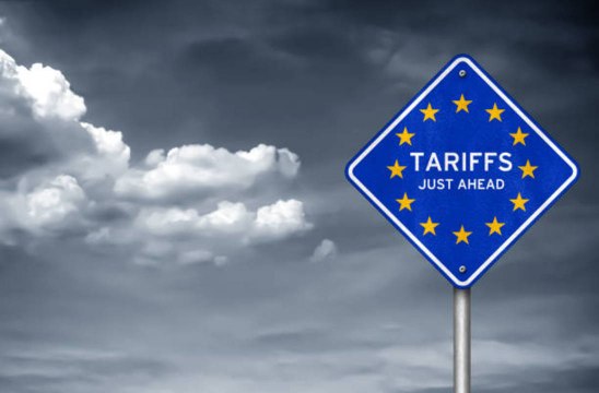 Bipartisan Group of Senators Wants U.S. to Drop Tariffs on Food, Wine, and Booze from Euro