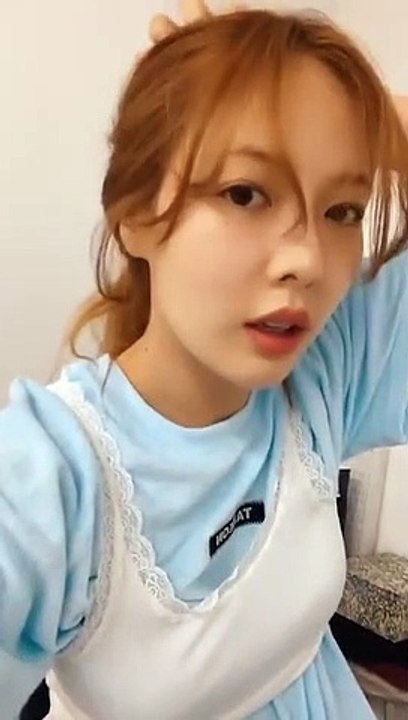 Hyun Ah (현아) Instagram live hyunah_aa [200812]