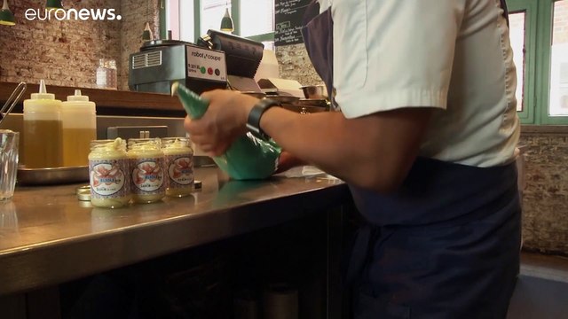Il piatto stellato finalizzato nella cucina di casa, la nuova frontiera anti-Covid del take-away