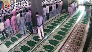 لن+تصدق+ماذا+فعل+هذا+الرجل+للنساء+خلال+صلاتهن+!!!