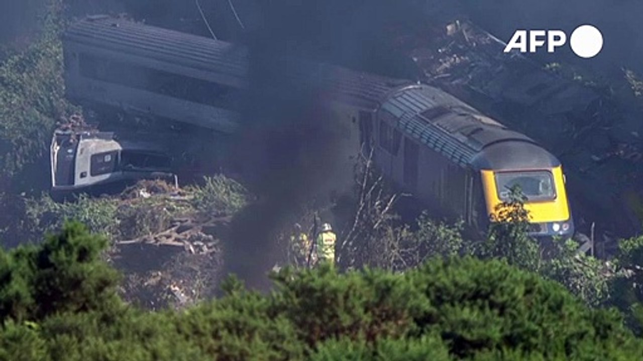 Drei Tote bei Zugunglück in Schottland