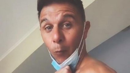 Joaquín y su baile viral con mascarilla