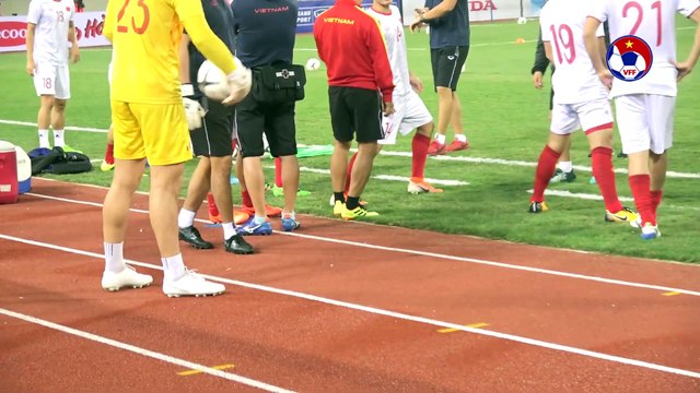 1001 biểu cảm cực độc của Đặng Văn Lâm từ sân cỏ đến đời thường | VFF Channel