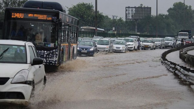 Delhi rains: Heavy downpour leads to waterlogging, major traffic snarls
