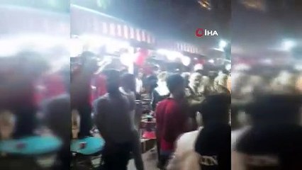 Şoke eden görüntüler yine Bursa'dan! Mesafesiz maskesiz 'kılıçlı kalkanlı' gösteri