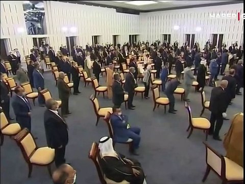 Suriye Devlet Başkanı Esad konuşma yaparken fenalaştı