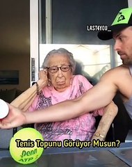 Ufak bir numarayla tontiş büyükannesini büyüleyen eleman