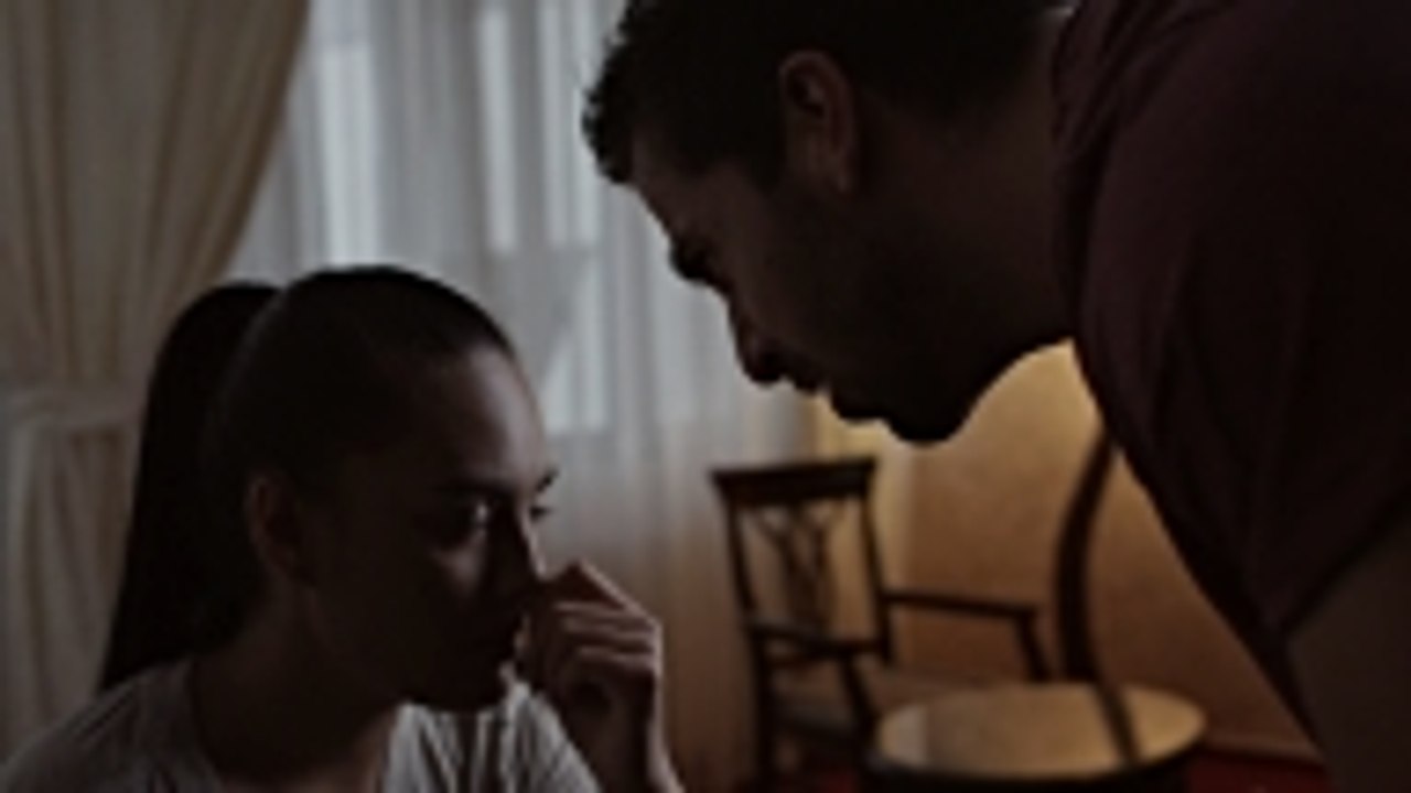 Violences conjugales : Comment aider une femme qui en est victime ?