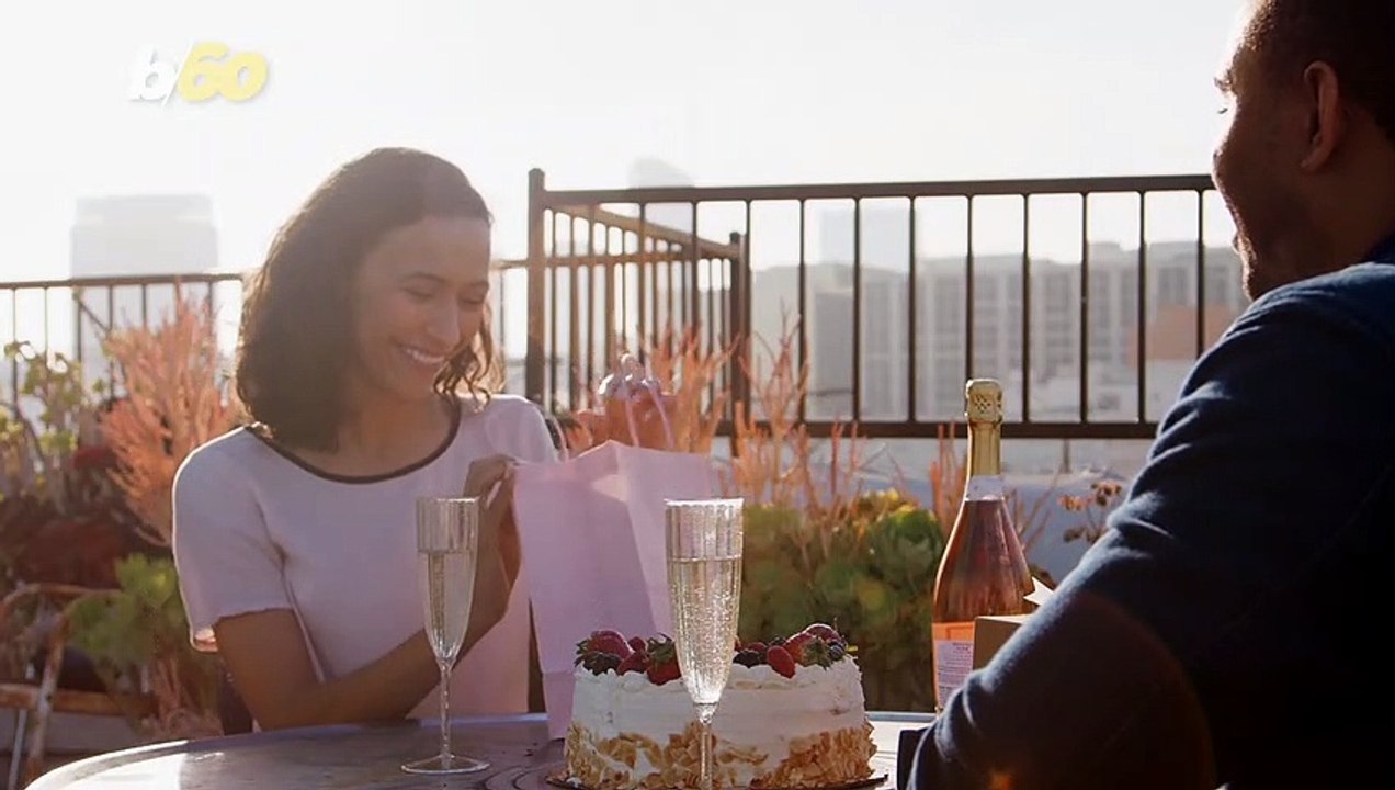 Don’t Be Rude! Here Are Etiquette Party Rules t...