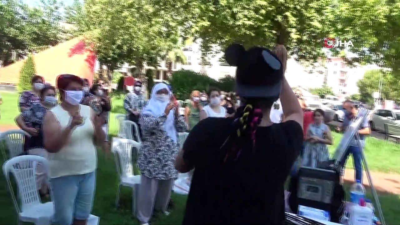 Kadınlar 55 mahallede diyetisyen ve spor eğitmenleri eşliğinde spor ve sağlıklı beslenme hareketi ile buluştu