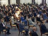 شاهد: الأسد يصاب بوعكة صحية خلال كلمة أمام مجلس الشعب