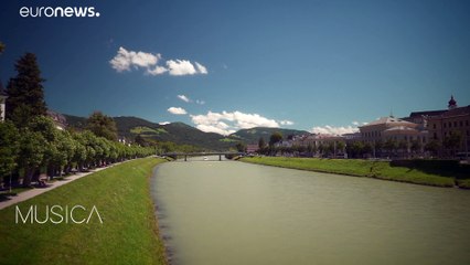 "Così fan tutte" di Mozart: per il Festival di Salisburgo è un Centenario indimenticabile