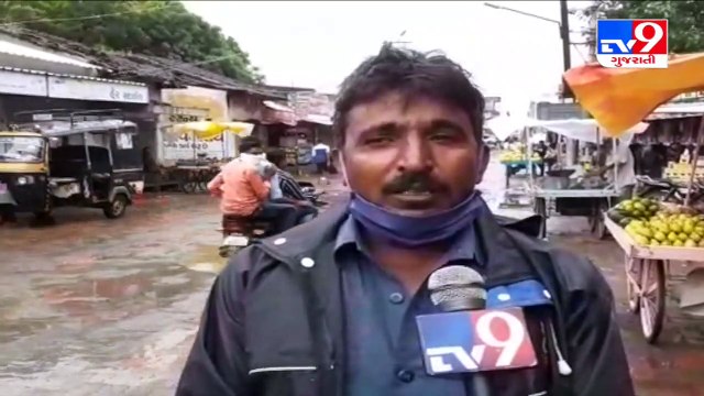 Botad residents face troubles as stray cattle rule roads