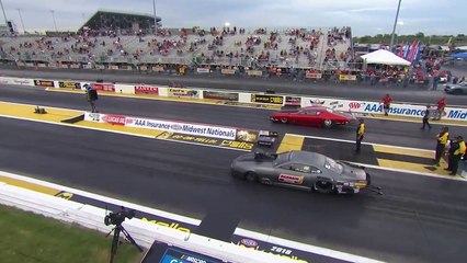 Pro Mod driver Mike Bowman's parachutes failed during qualifying at St. Louis