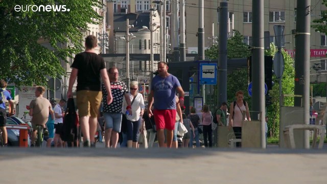 Польша погрузилась в первую за 30 лет рецессию