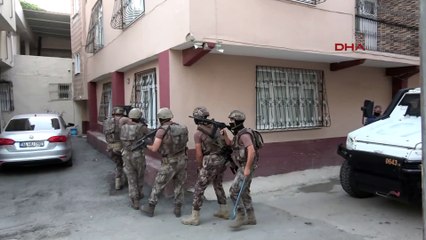 Adana’da şafak operasyonu