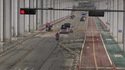 [날씨] 잠수교 통행 전면 재개...중부 막바지 장맛비 / YTN