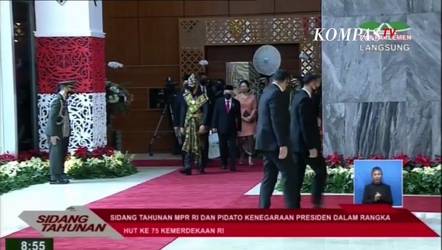 Penampilan Jokowi Pakai Baju Adat NTT di Sidang Tahunan MPR/DPR
