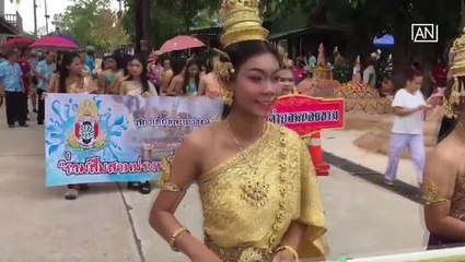 [NTV 180418] Pageant of fish unique event during Thailand's New Year festival