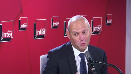 Jérôme Salomon : 'C'est en métropole que nous nous focalisons, sur les lieux les plus fréquentés. Les principaux clusters sont ceux où il y a de grands rassemblements, des événements festifs, amicaux, familiaux.'