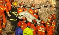 Girl rescued, death toll rises to 20 in Wenzhou building collapse