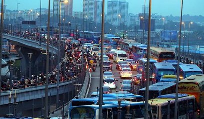 下载视频: Liow: Road charge levied on all vehicles entering Malaysia