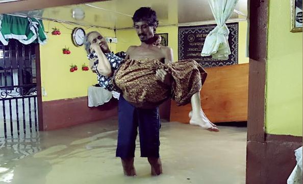 Flash floods hit Penang as river bursts its banks