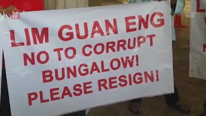 Group protest, urging Guan Eng to step down