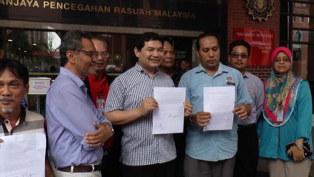 Rafizi lodges MACC report, denies receiving money from John Soh