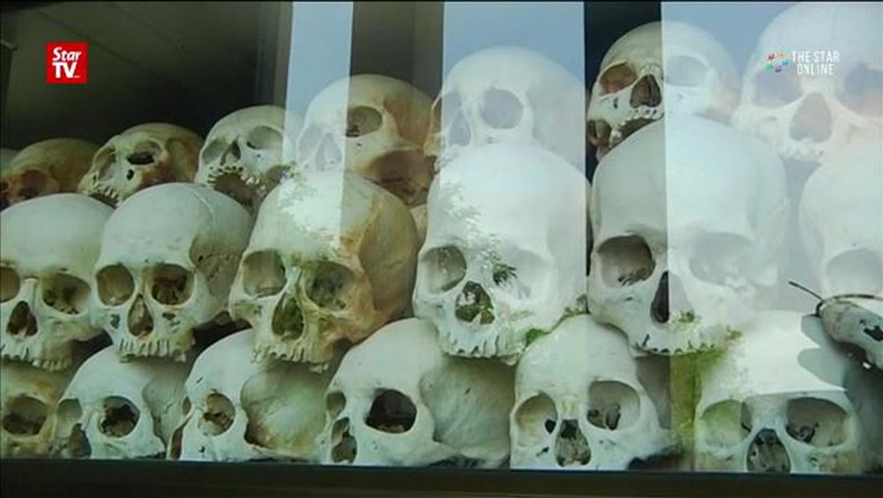Cambodians remember the fall of Phnom Penh to the Khmer Rouge 42 years ago