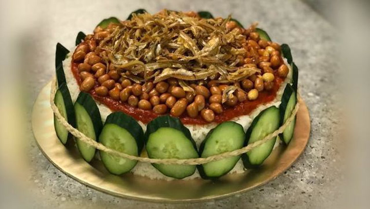 Nasi Lemak Cake, anyone?