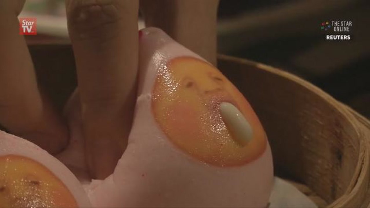 Oozing buns titillate Hong Kong diners