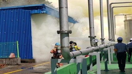 화재 난 집에 있던 '거동 불편 80대 부부' 이웃이 구해 / YTN