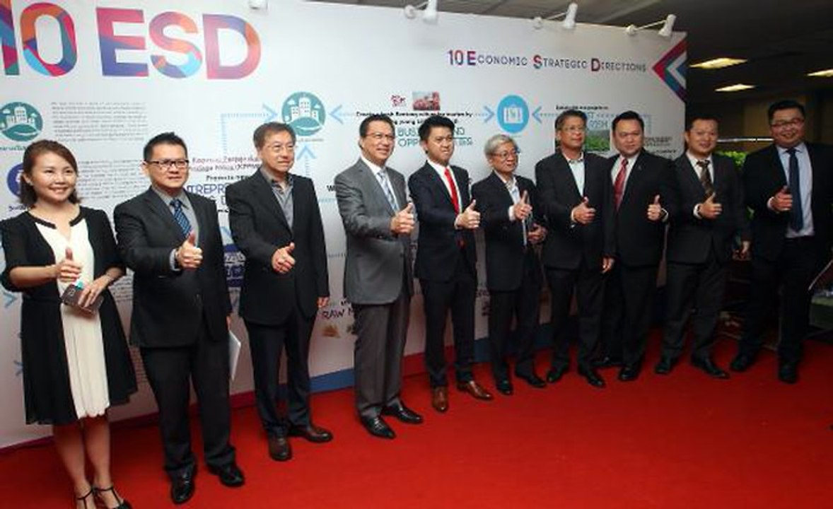 Go beyond Malaysian market, urge conference spe...
