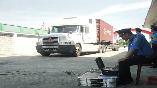 Thí điểm hệ thống cân tải trọng xe hiện đại nhất Việt Nam | VTC
