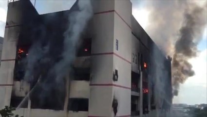 Huge fire hits Singapore's CK Building