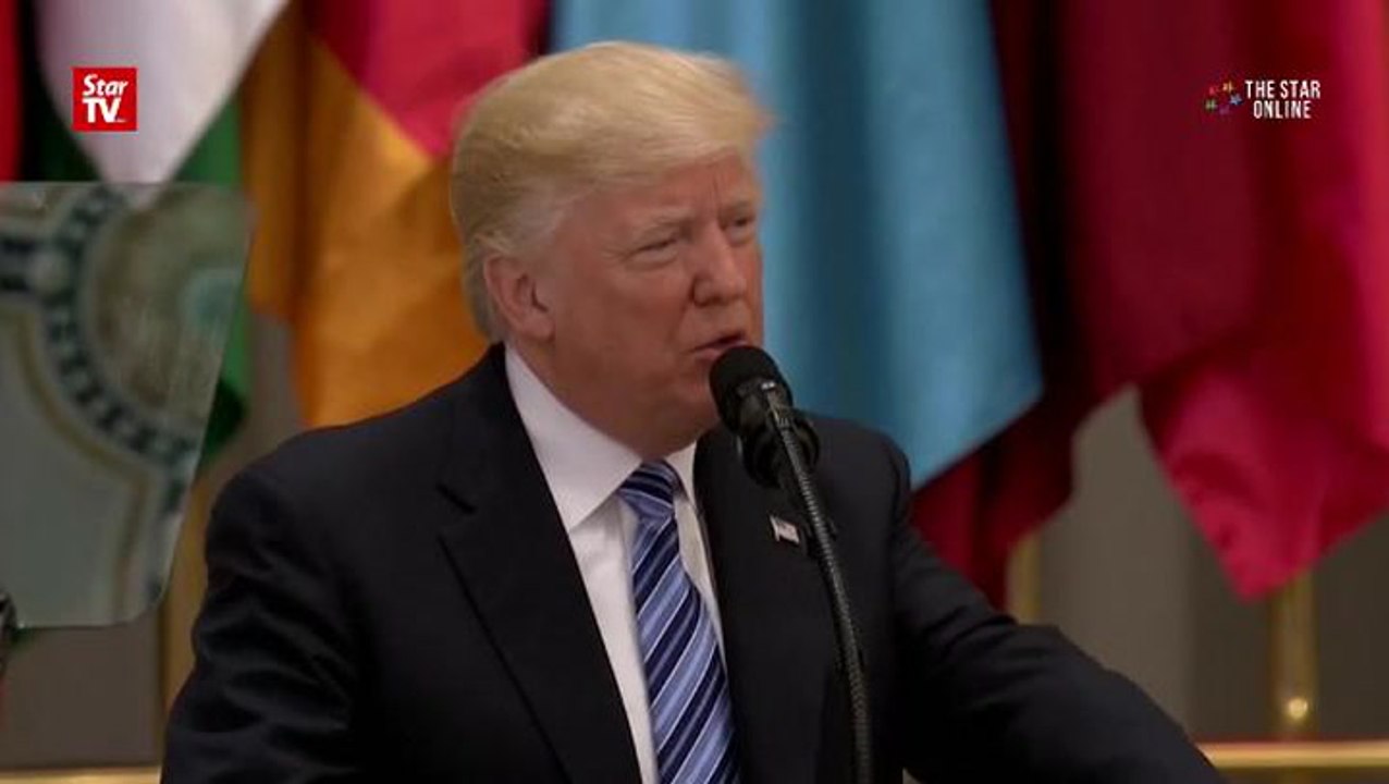 Trump tells Muslim nations to "drive out" Islamist extremists